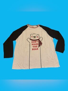 Happy Holidays Don’t Wake The Bear Funny Christmas Gift Shirt Gifting Y2K Cute